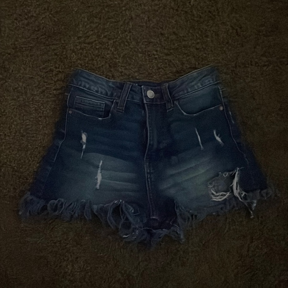 Too small only worn once